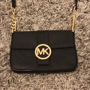Black Michael Kors Crossbody Purse